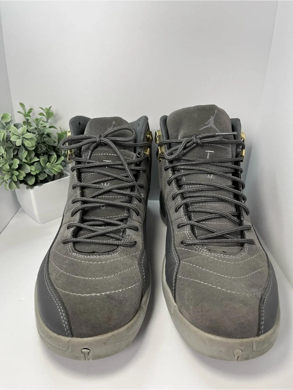 Air Jordan 12 Retro Dark Grey Men’s Size 12 Suede Gold 130690-005